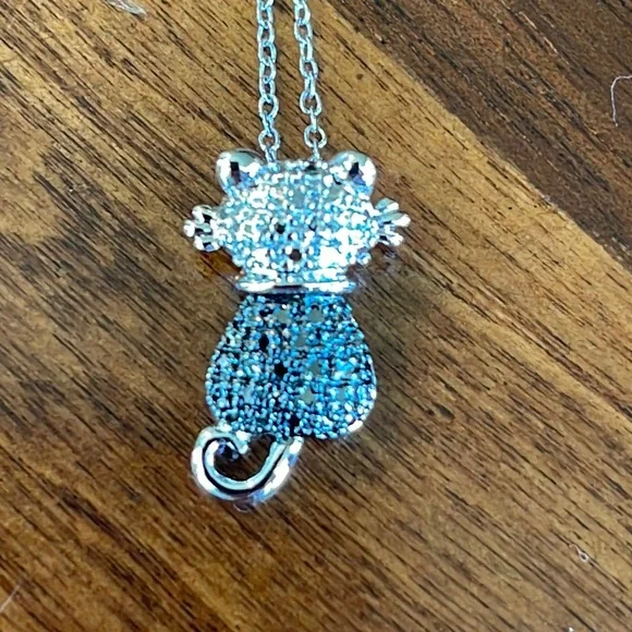 EUC CRYSTAL CAT STERLING SILVER NECKLACE - BEAUTIFUL! - Picture 2 of 6